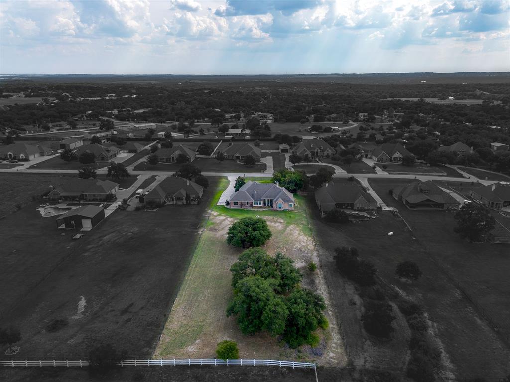 13041 Stacey Valley Dr, Azle, TX 76020 photo