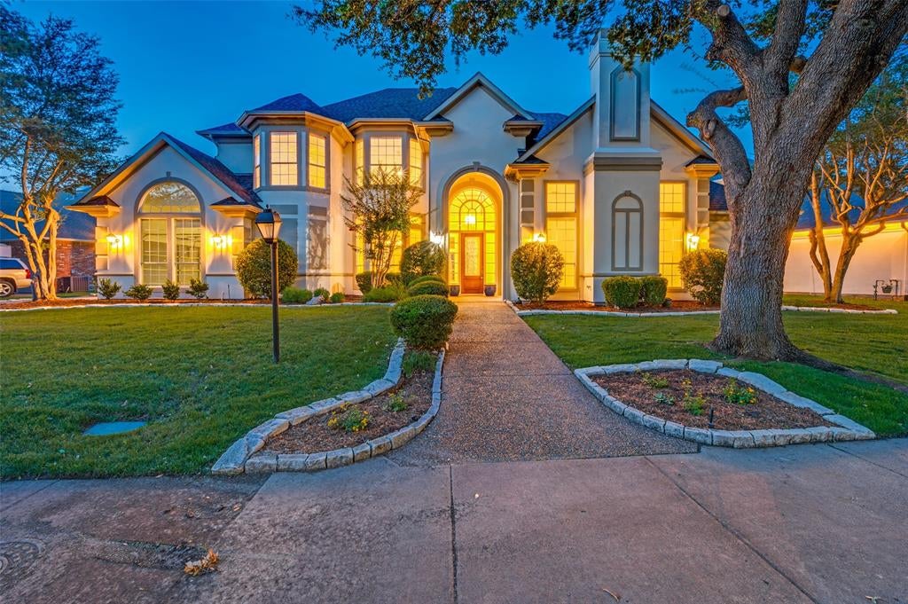 17919 Castle Bend Dr, Dallas, TX 75287
