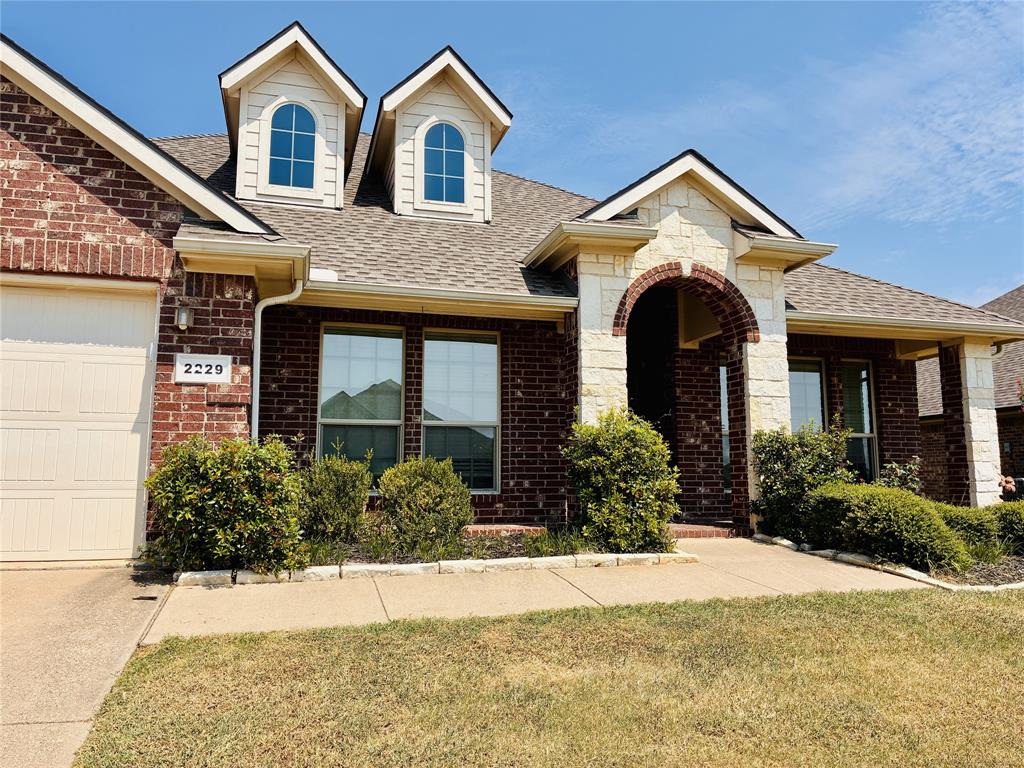 2229 Caroline Dr, Weatherford, TX 76087 photo