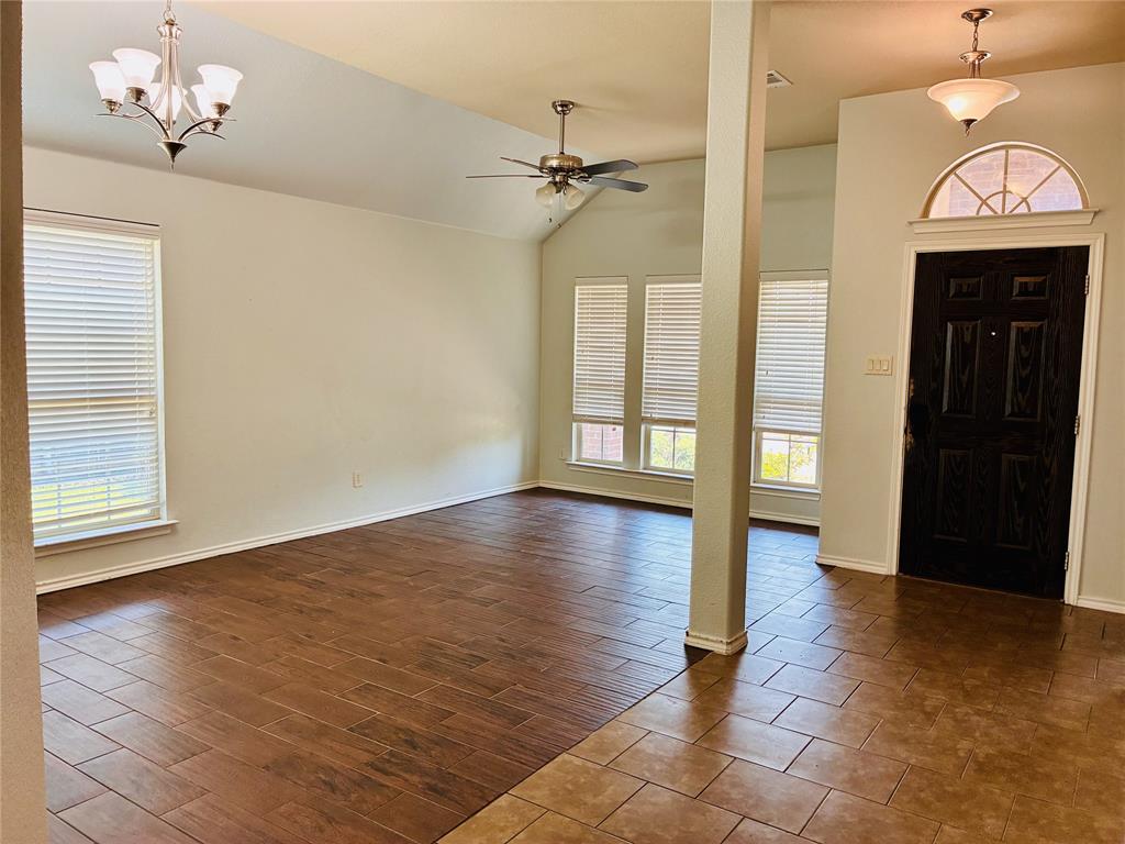 2229 Caroline Dr, Weatherford, TX 76087 photo