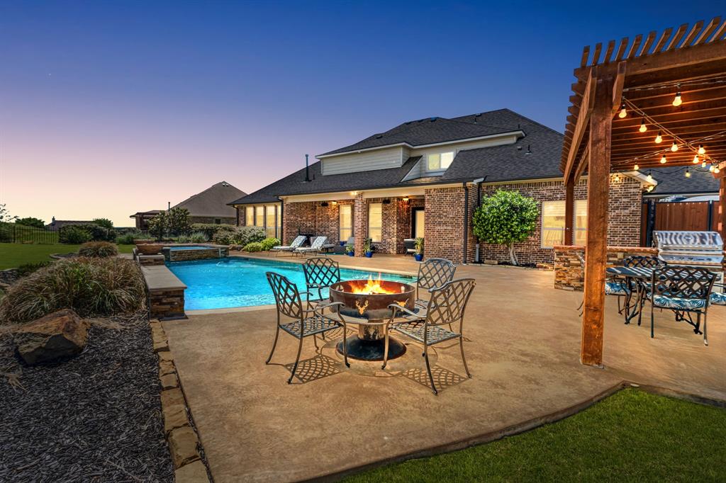 12731 Bella Roma Dr, Fort Worth, TX 76126 photo