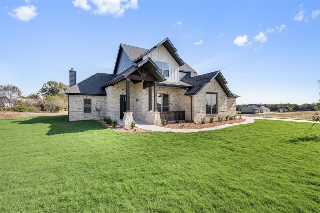 430 Paradise Ridge Dr, Waxahachie, TX 75167