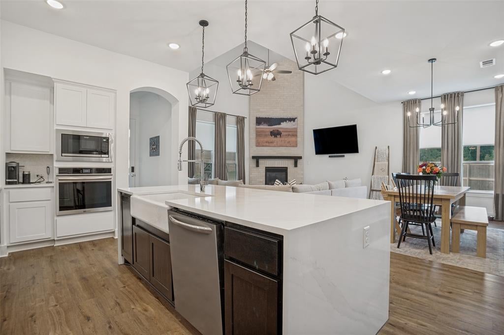 185 Ivy Pkwy, Van Alstyne, TX 75495 photo