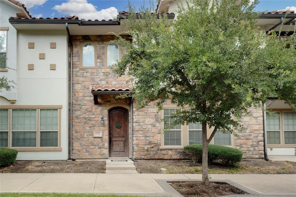 6742 Estrella 26, Irving, TX 75039 photo