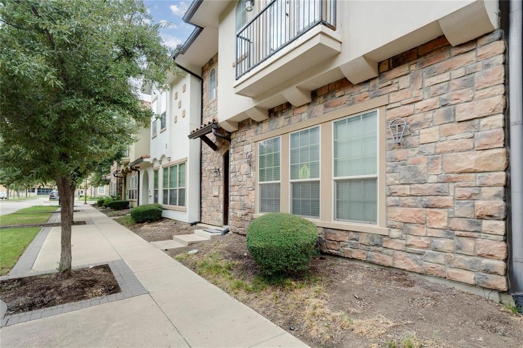 6742 Estrella 26, Irving, TX 75039 photo