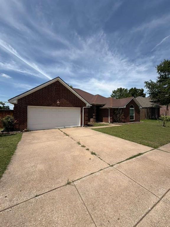 906 Busby, Cedar Hill, TX 75104 photo
