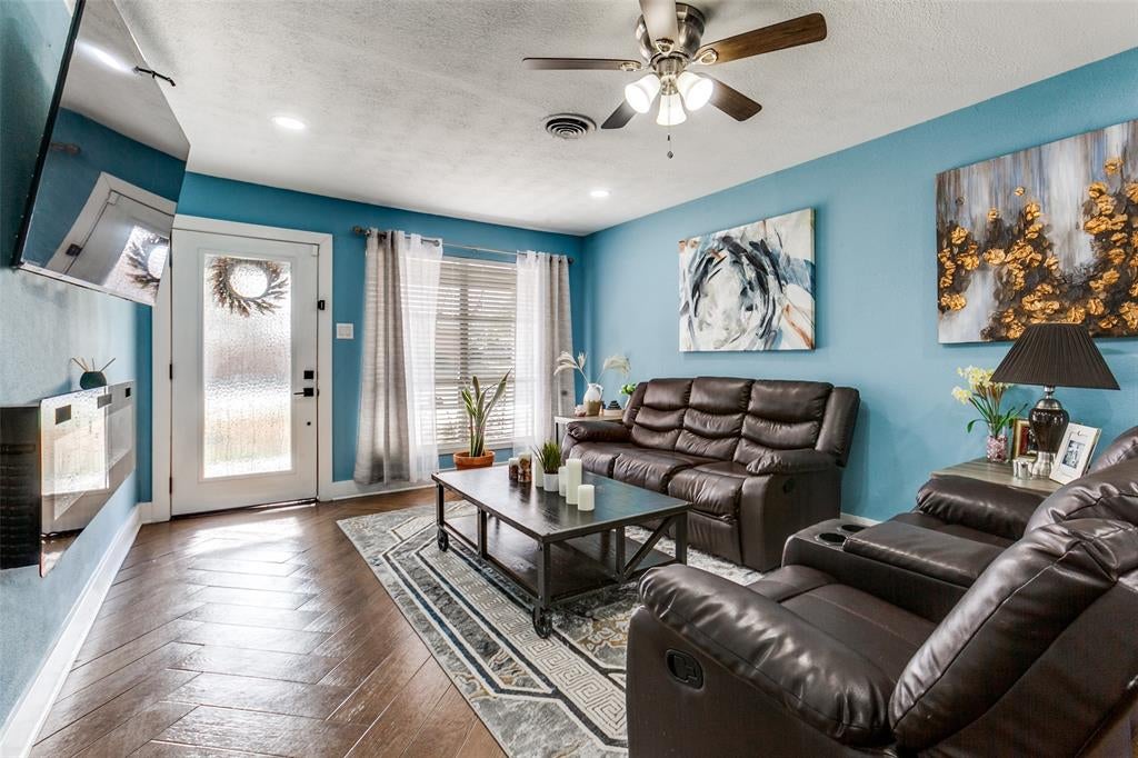 3112 Sidney Dr, Mesquite, TX 75150 photo