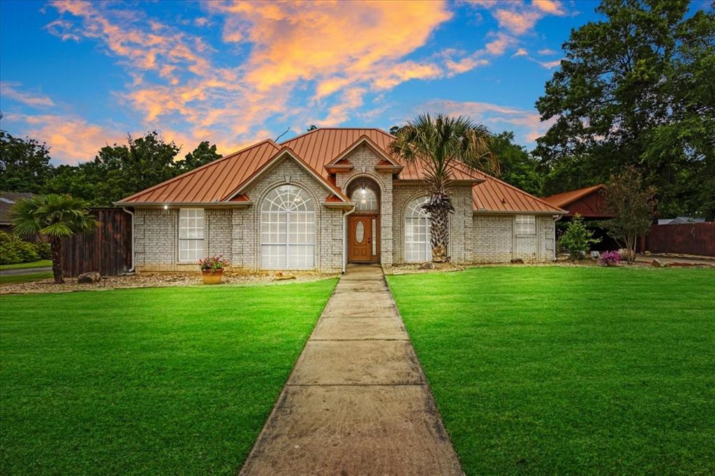 3420 Graham St, Paris, TX 75460