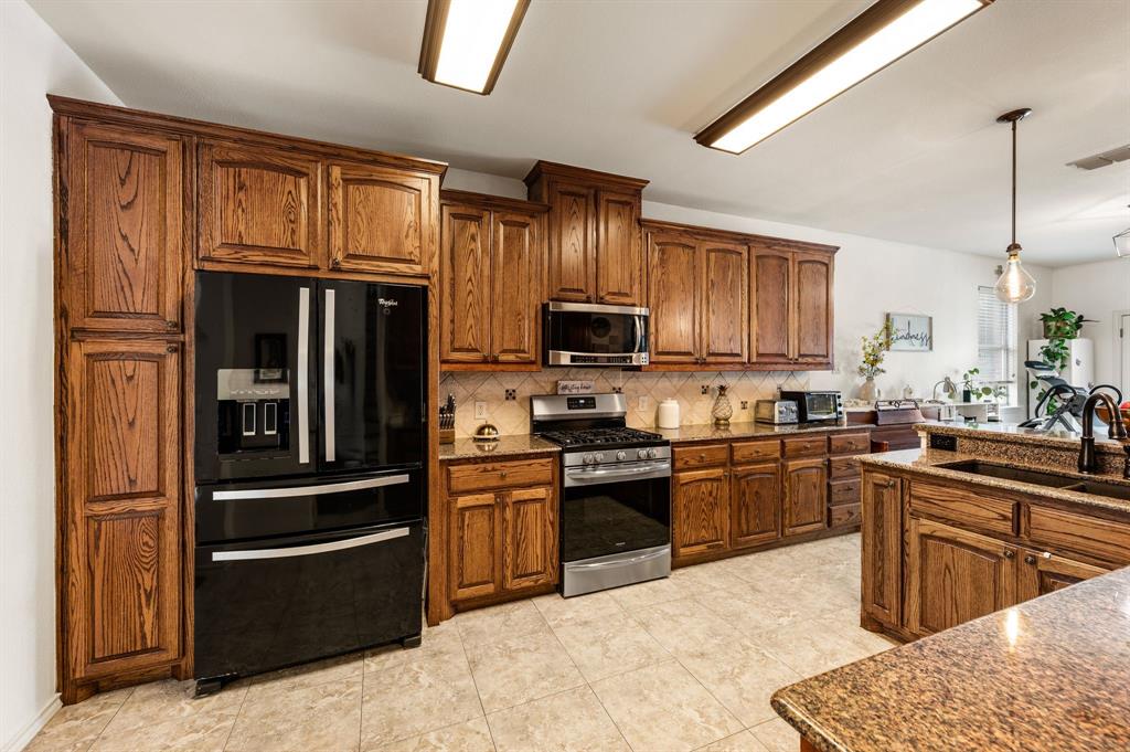 1100 Indian Trail Ct, Roanoke, TX 76262 photo
