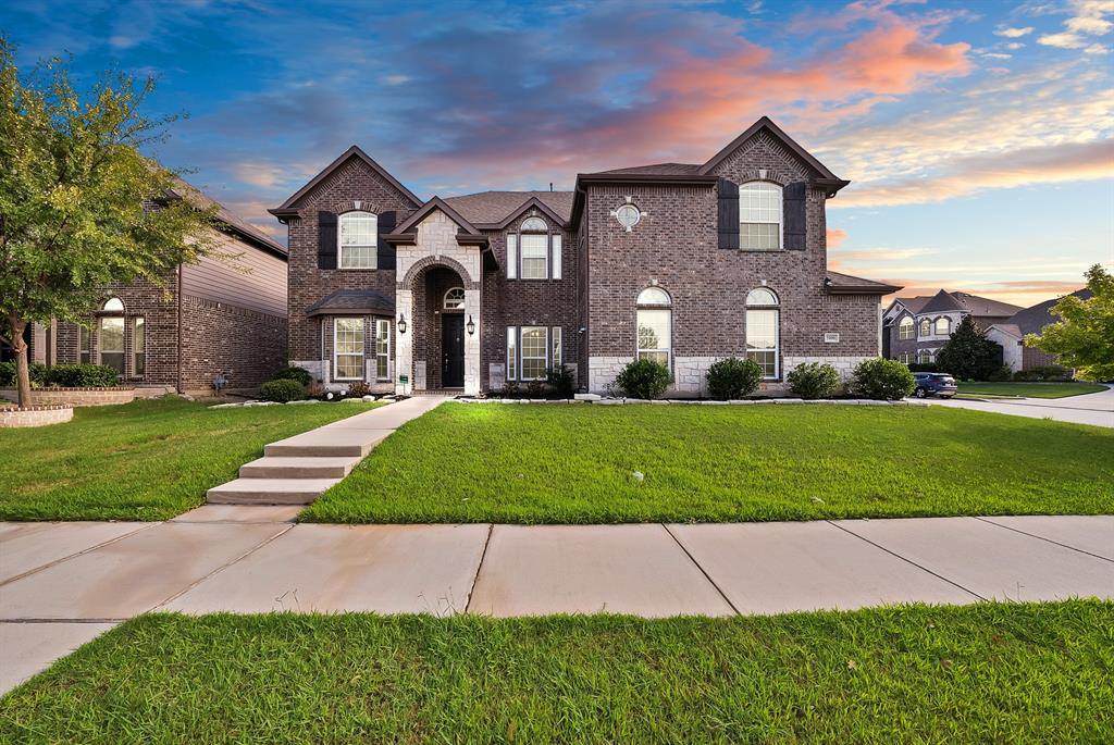 5100 Windstone Dr, Fort Worth, TX 76244
