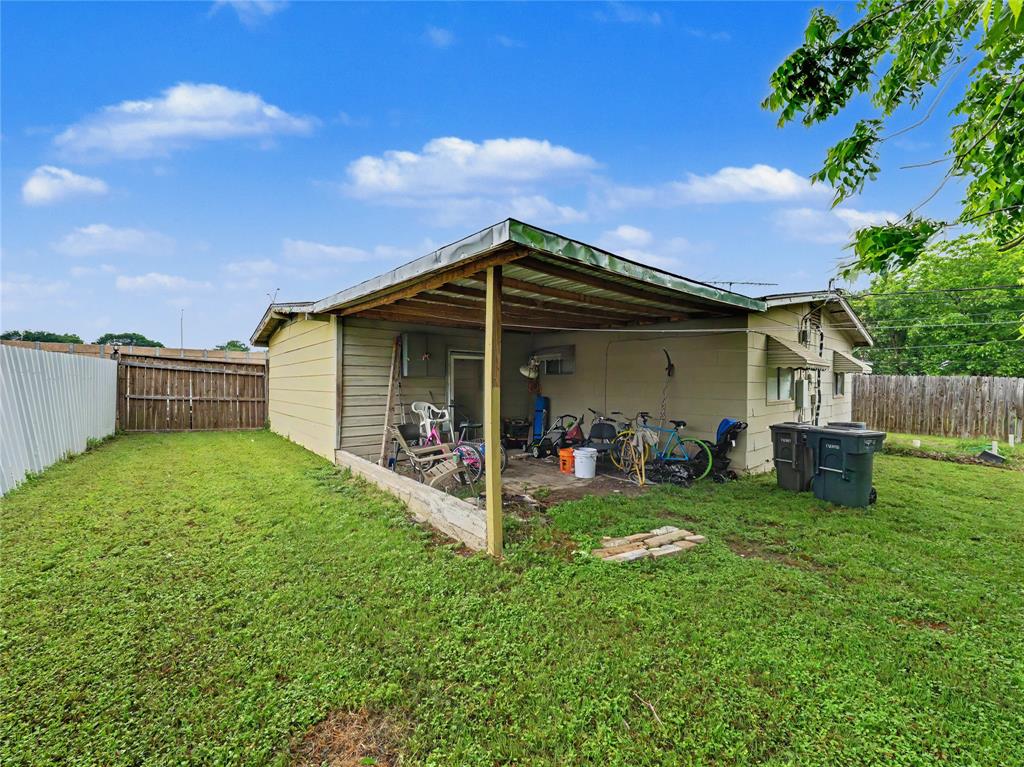 1217 California Pkwy, Fort Worth, TX 76134 photo