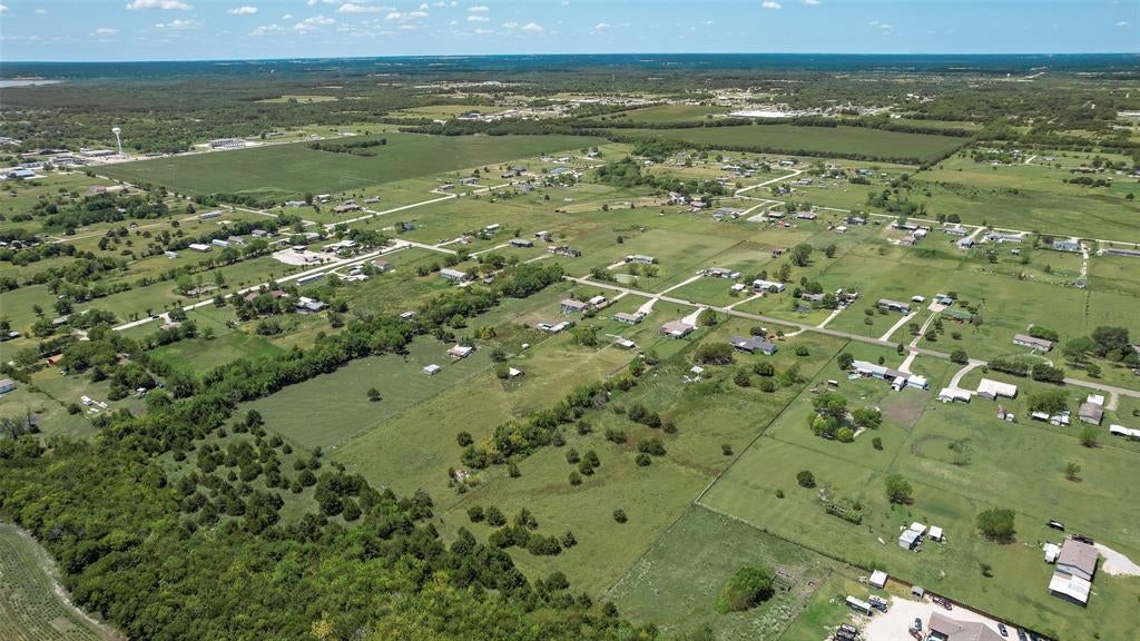 8910 County Road 3602, Quinlan, TX 75474 photo