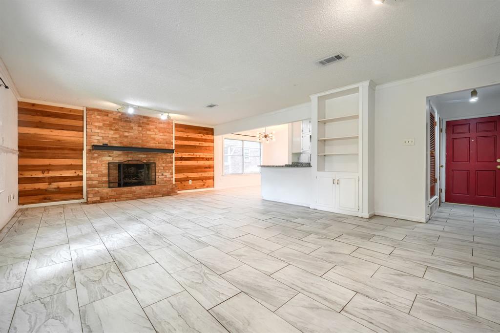 821 Prestwick St, Bedford, TX 76022 photo