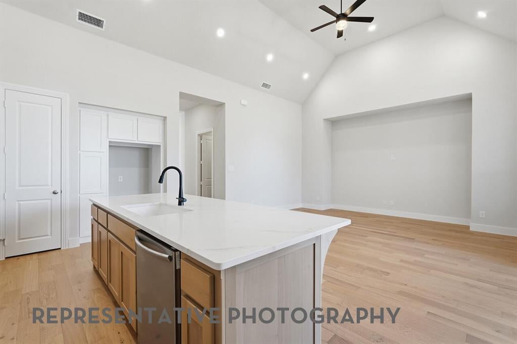 9011 Wildberry Rd, Oak Point, TX 75068 photo