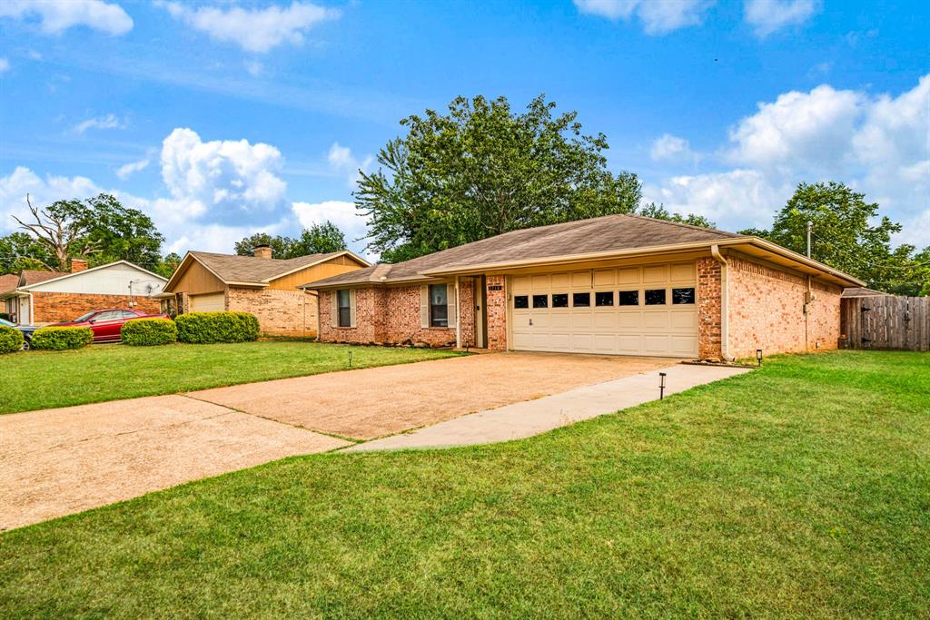 2710 Ballard Dr, Paris, TX 75460 photo