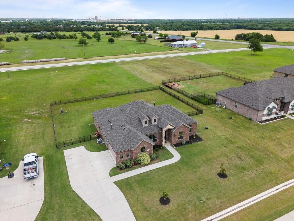 8130 Honeywell Ave, Greenville, TX 75402