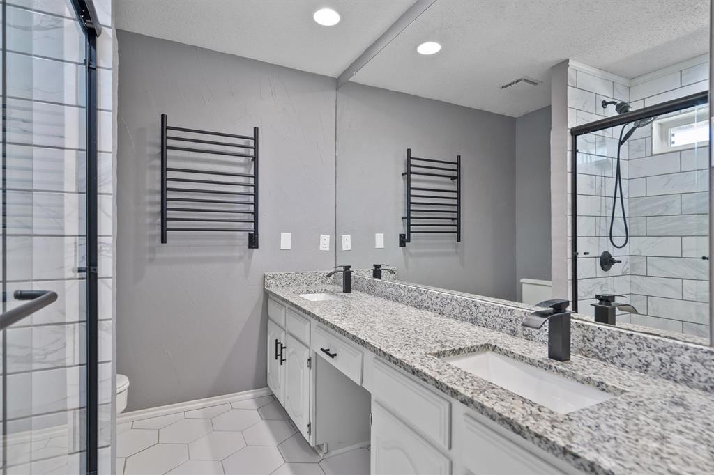 2213 Big Bend Dr, Carrollton, TX 75007