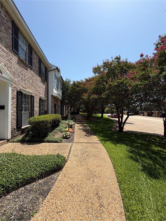 625 Trailwood Ct, Garland, TX 75043