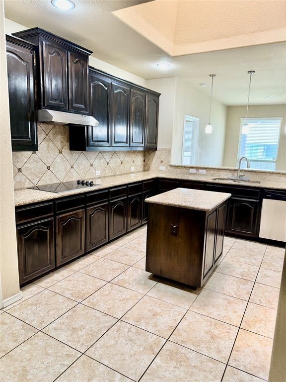 1104 Crest Ridge Dr, Glenn Heights, TX 75154 photo