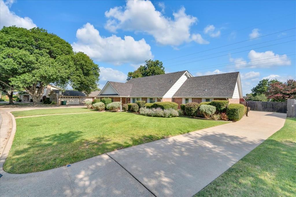 4412 Fiesta Cir, Fort Worth, TX 76133 photo