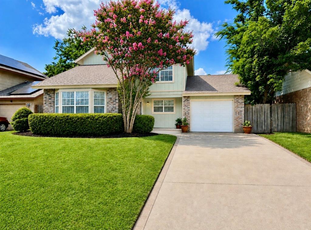 4617 Waterway Dr, Fort Worth, TX 76137
