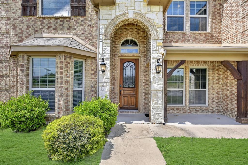 127 Lake Trail Dr, Red Oak, TX 75154
