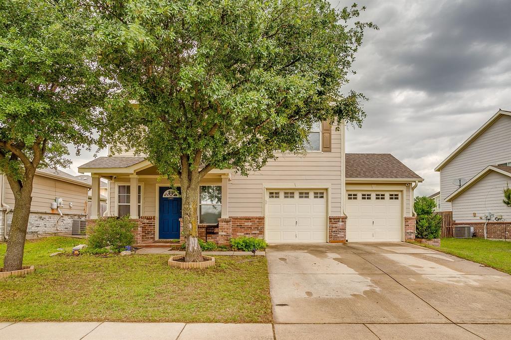3028 Wakecrest Dr, Fort Worth, TX 76108