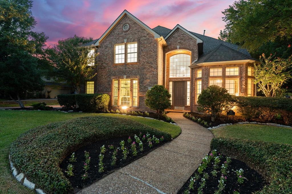 815 Forest Lake Dr, Keller, TX 76248