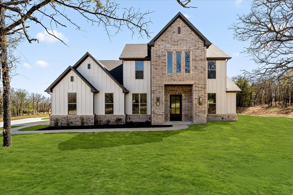 131 Spring Valley Rd, Paradise, TX 76073