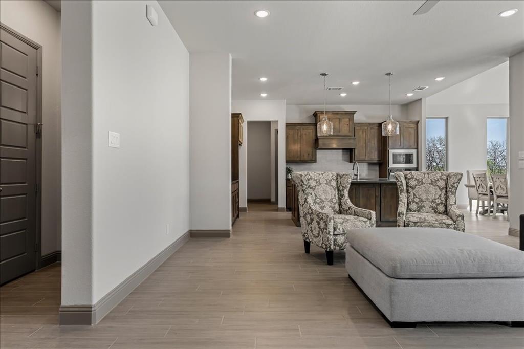131 Spring Valley Rd, Paradise, TX 76073 photo