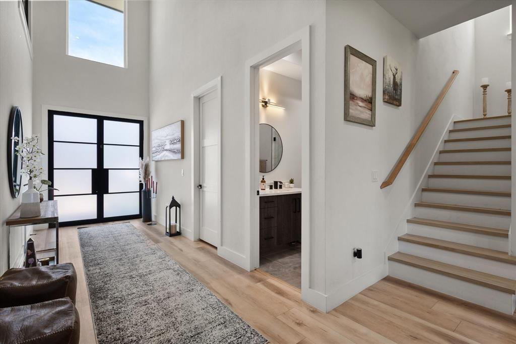 4029 Ivanhoe Ln, Dallas, TX 75212 photo