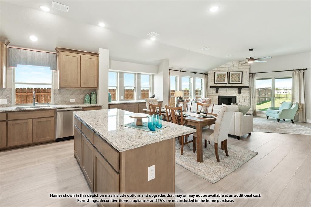 240 Claywood Dr, Glenn Heights, TX 75154 photo