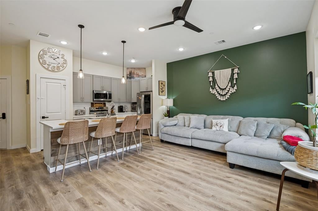 1000 17 St, Plano, TX 75074 photo