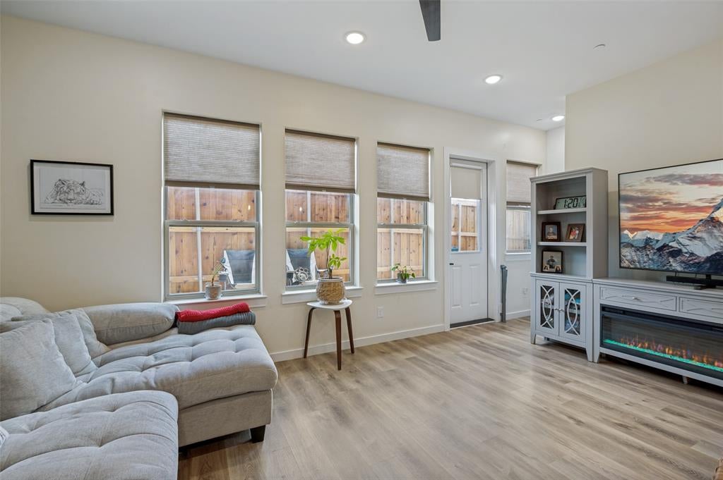 1000 17 St, Plano, TX 75074 photo