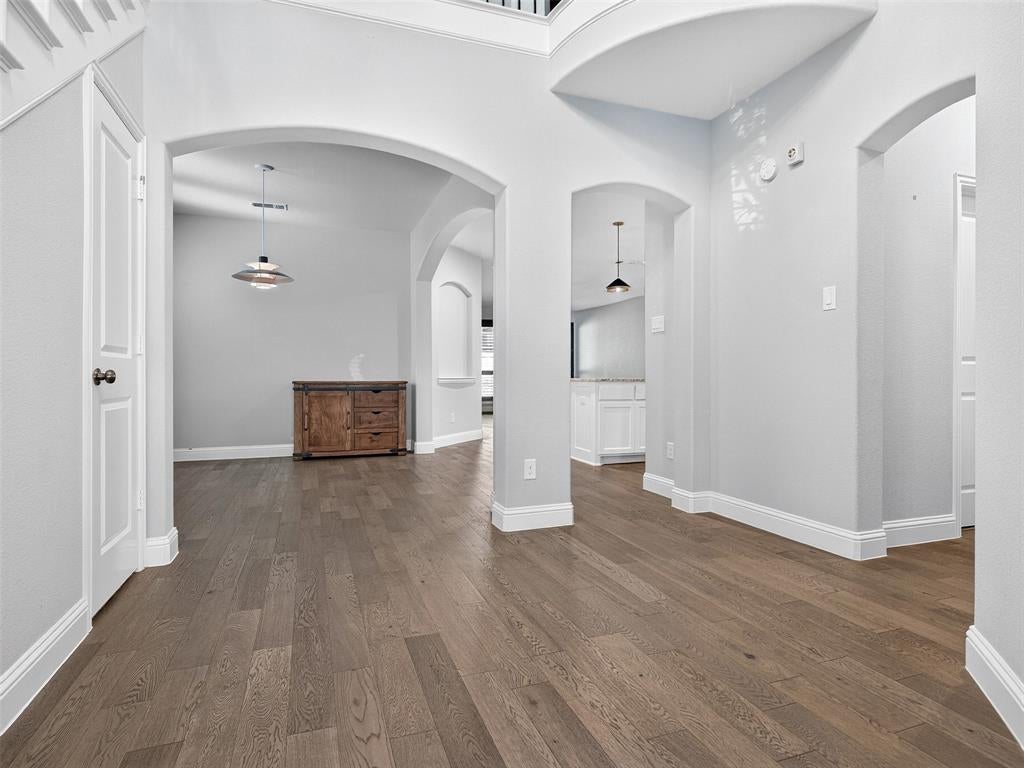 1129 Dame Carol Way, Carrollton, TX 75010 photo