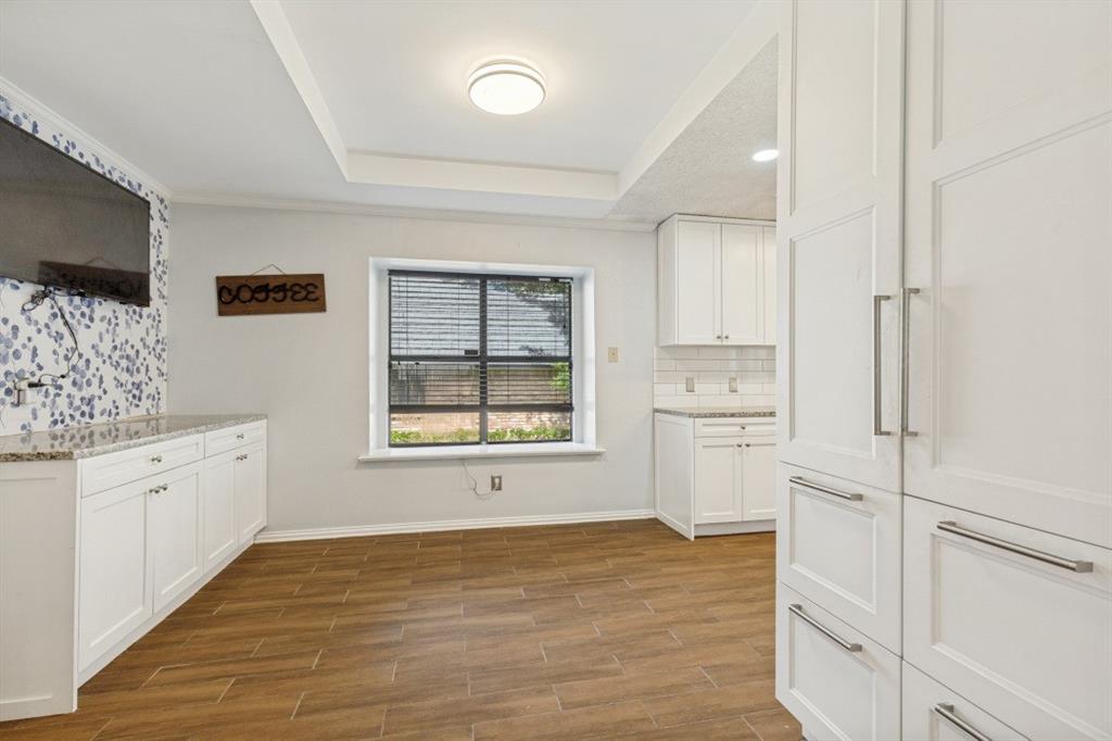 1207 Magnolia Dr, Carrollton, TX 75007 photo
