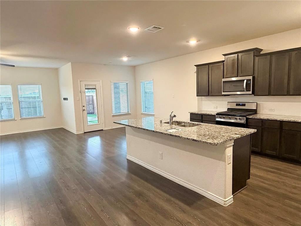 929 Philadelphia St, Fate, TX 75189 photo