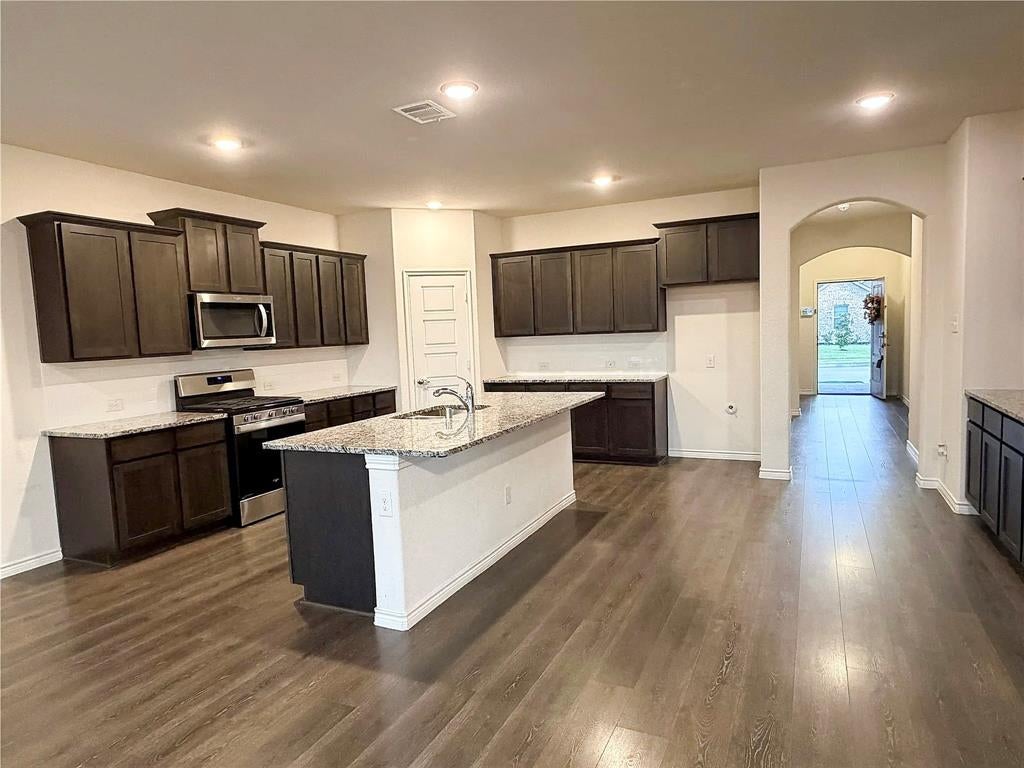 929 Philadelphia St, Fate, TX 75189 photo