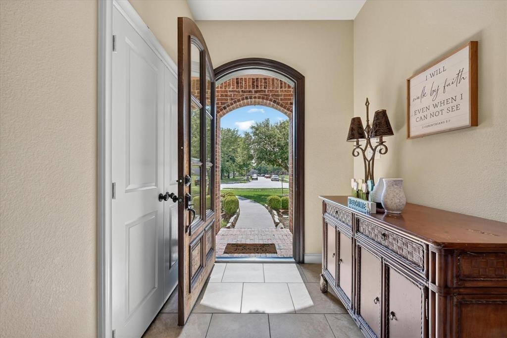 732 Forest Creek, Desoto, TX 75115 photo