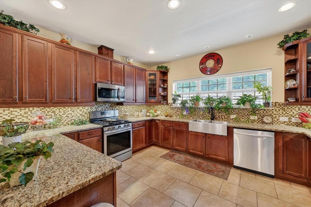 732 Forest Creek, Desoto, TX 75115 photo