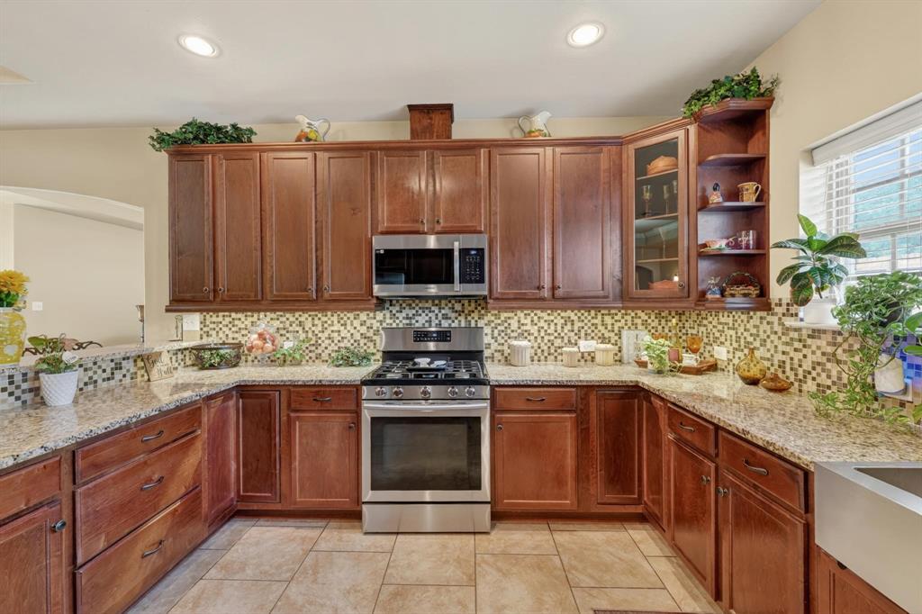 732 Forest Creek, Desoto, TX 75115 photo