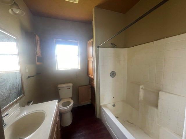 Single Family Residence in Beeville TX 701 N Filmore Street 10.jpg