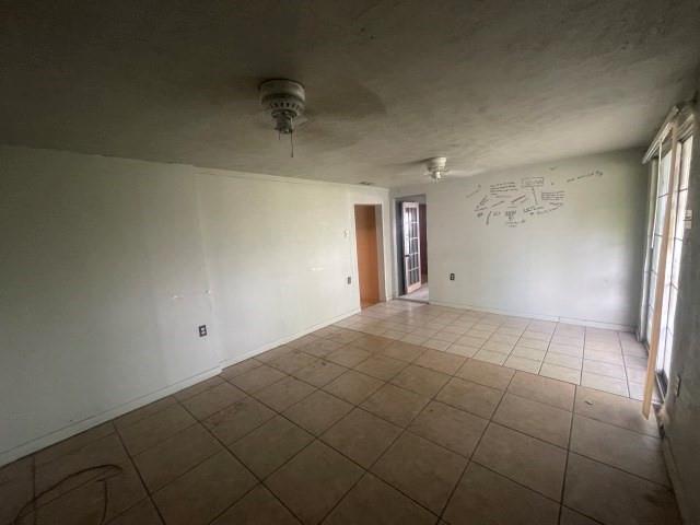 Single Family Residence in Beeville TX 701 N Filmore Street 15.jpg