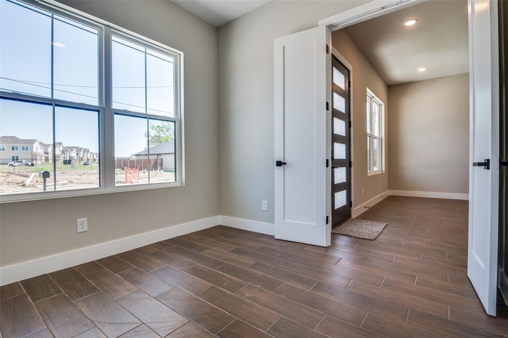 708 Perry Ave, Waxahachie, TX 75165 photo