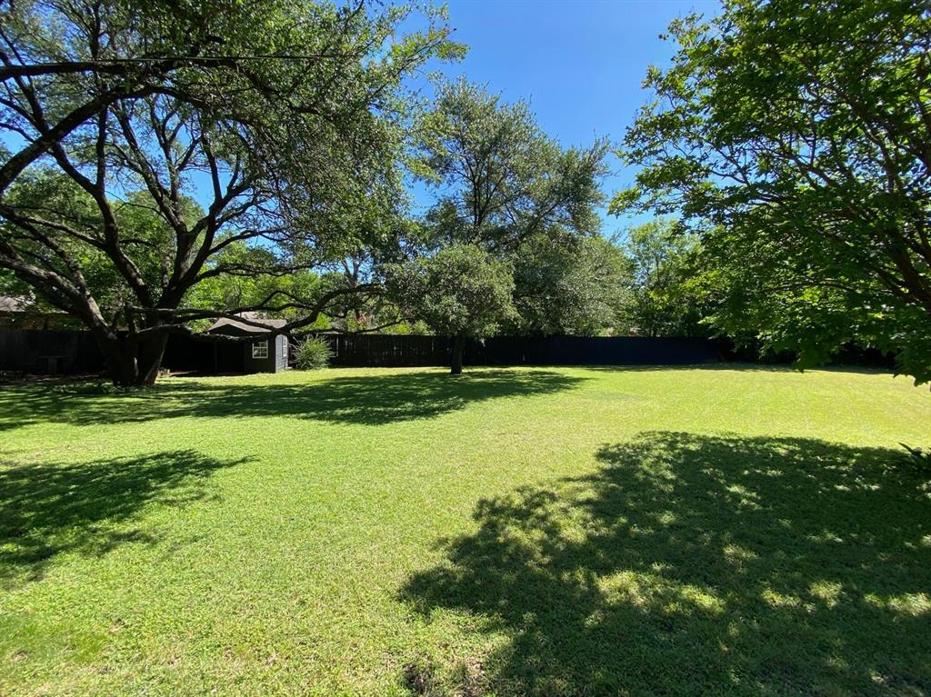 5270 Ponderosa Cir, Dallas, TX 75227 photo
