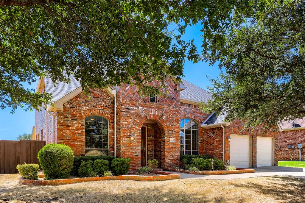 6919 Navigation Dr, Grand Prairie, TX 75054 photo