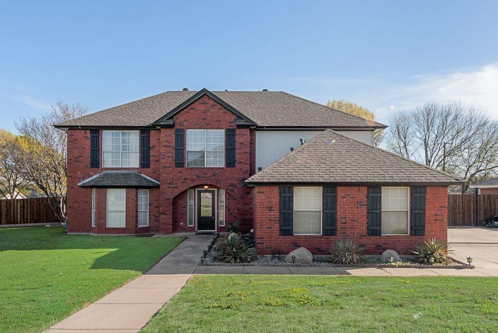 5701 Sea Breeze Ln, Fort Worth, TX 76135
