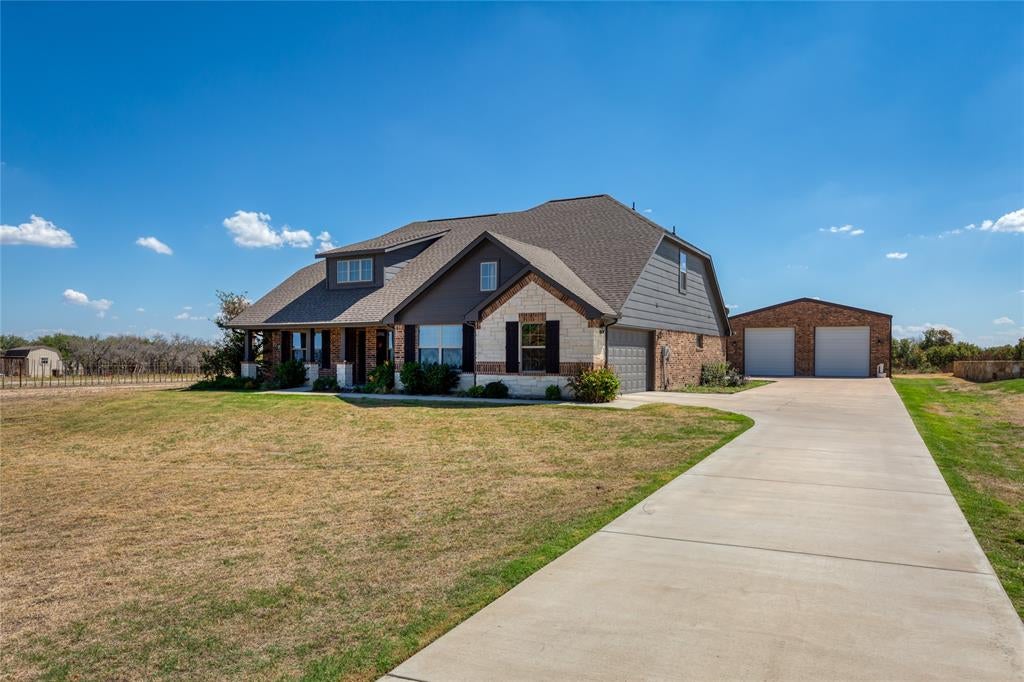 3841 J Woody Rd, Springtown, TX 76082