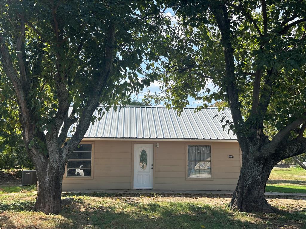2764 W Highway 199, Springtown, TX 76082 photo