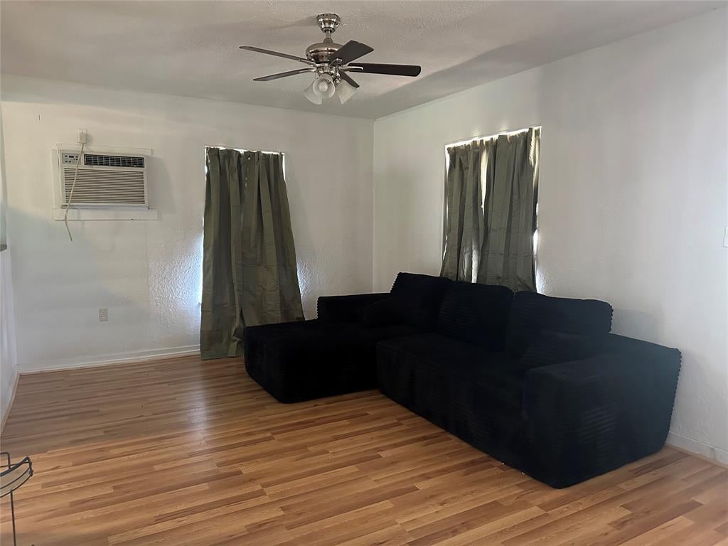 2764 W Highway 199, Springtown, TX 76082 photo